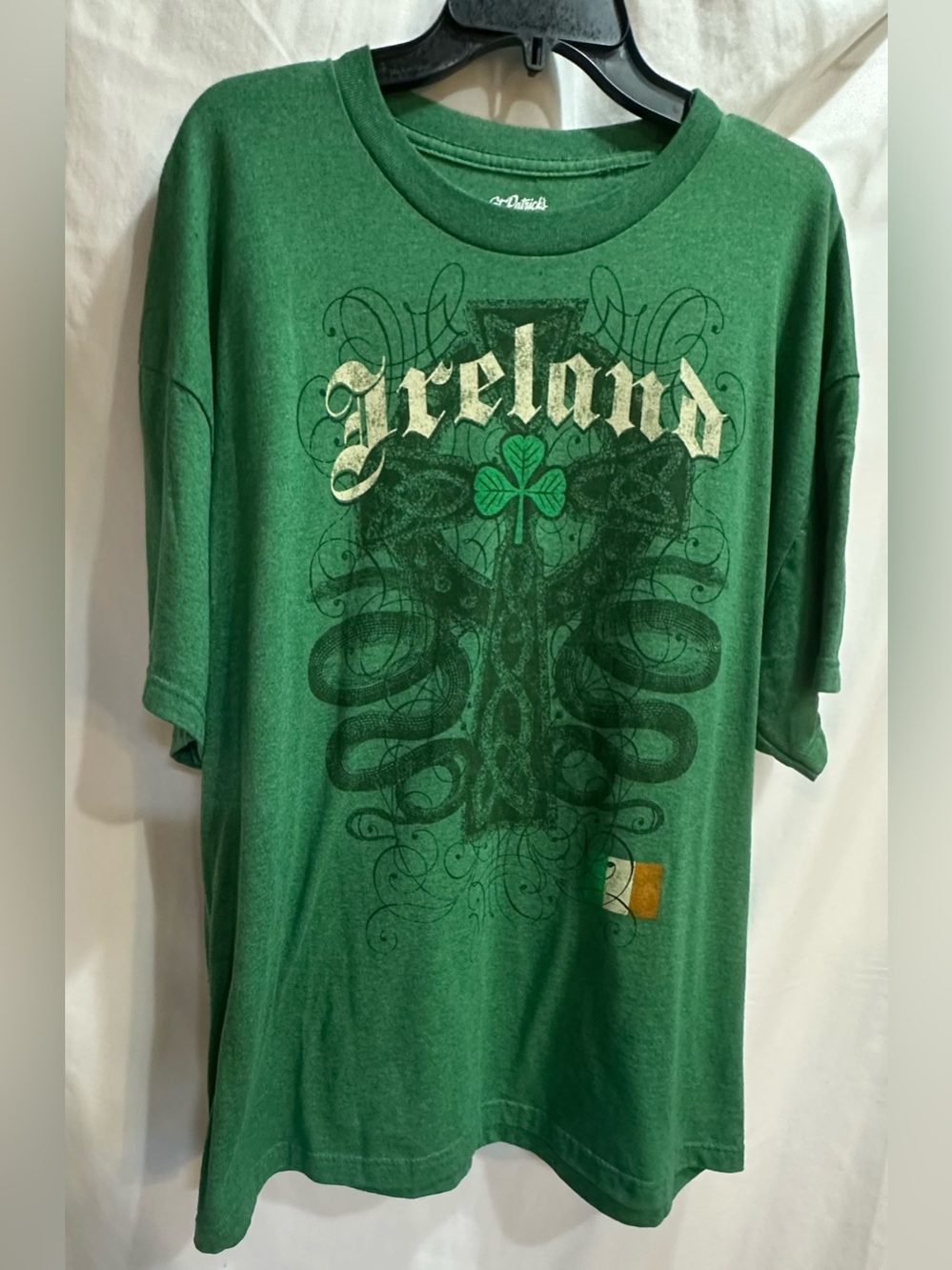 St. Patrick's Heather Green Graphic Tee - White Print. Ireland.